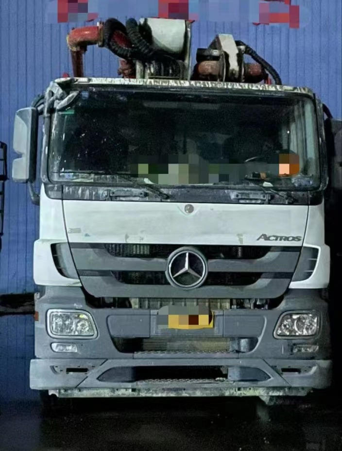 XCMG Official Hb58V Second Hand 58m Concrete Pump Truck Used - Truk pompa beton: gambar 1 XCMG Official Hb58V Second Hand 58m Concrete Pump Truck Used - Truk pompa beton: gambar 1