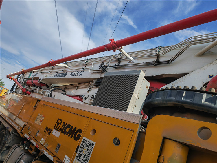 XCMG Official Hb62K 2018 Year Used Heavy Duty 58m Concrete Pump Truck - Truk pompa beton: gambar 4 XCMG Official Hb62K 2018 Year Used Heavy Duty 58m Concrete Pump Truck - Truk pompa beton: gambar 4