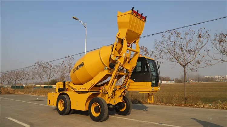XCMG Official Mini Concrete Mixer with Self Loading for Sale - Truk pengaduk beton: gambar 4 XCMG Official Mini Concrete Mixer with Self Loading for Sale - Truk pengaduk beton: gambar 4