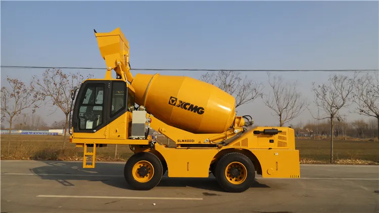 XCMG Official Mini Concrete Mixer with Self Loading for Sale - Truk pengaduk beton: gambar 2 XCMG Official Mini Concrete Mixer with Self Loading for Sale - Truk pengaduk beton: gambar 2