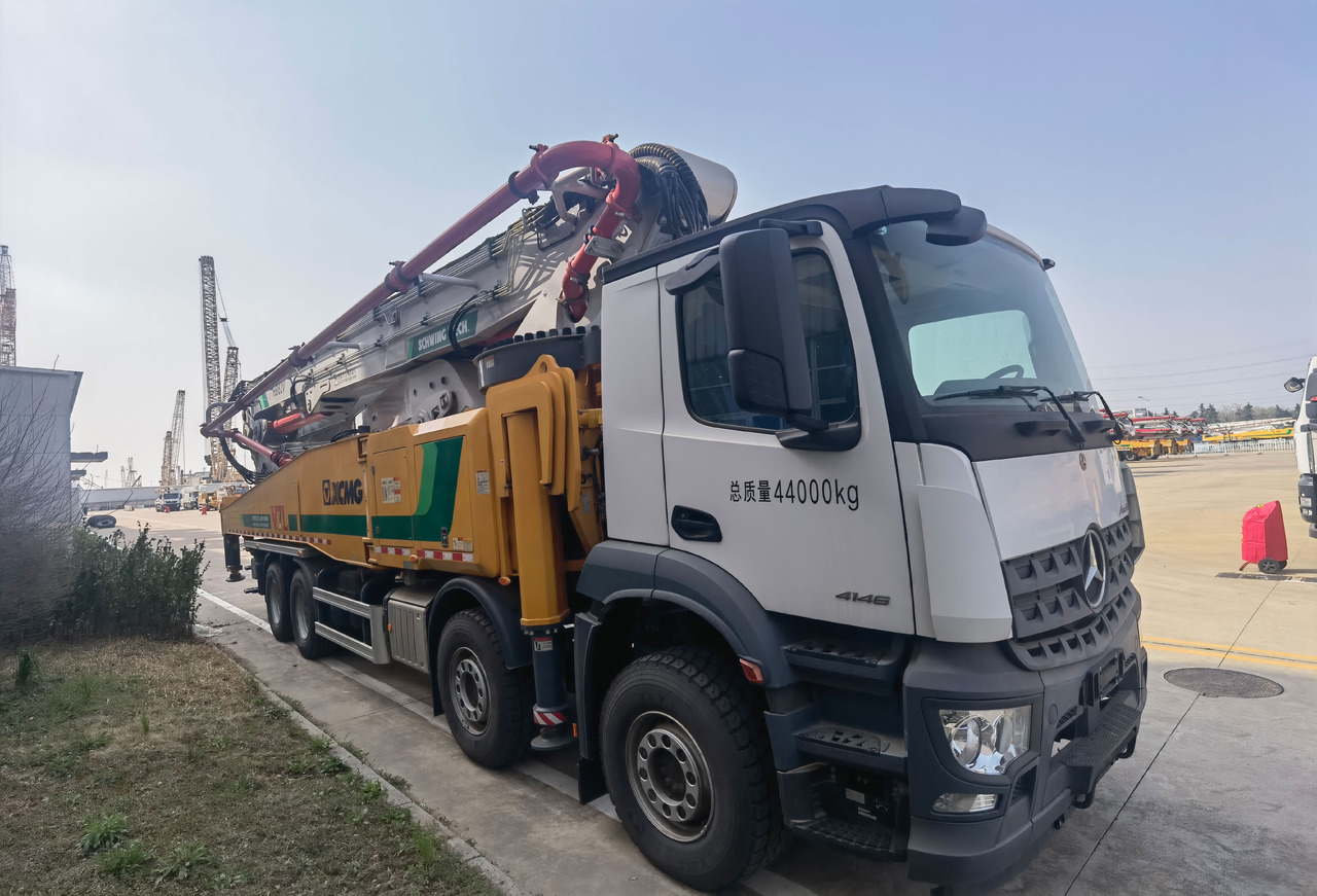XCMG Official Schwing Concrete Pump HB62V Used Telescopic Concrete Pump Truck Price - Truk pompa beton: gambar 4 XCMG Official Schwing Concrete Pump HB62V Used Telescopic Concrete Pump Truck Price - Truk pompa beton: gambar 4