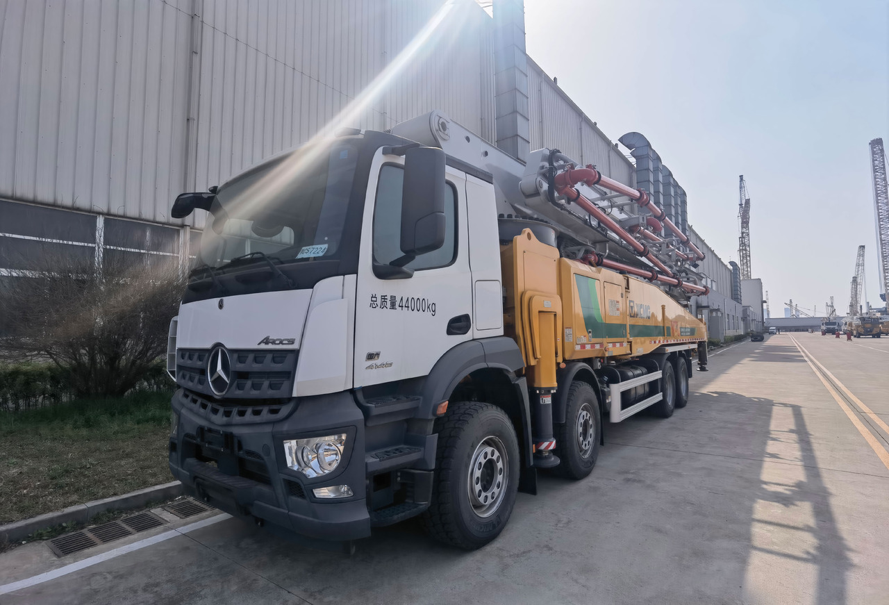 XCMG Official Schwing Concrete Pump HB62V Used Telescopic Concrete Pump Truck Price - Truk pompa beton: gambar 5 XCMG Official Schwing Concrete Pump HB62V Used Telescopic Concrete Pump Truck Price - Truk pompa beton: gambar 5