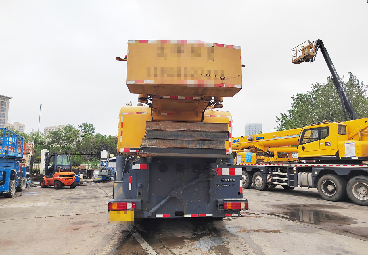 XCMG Official Second Hand 100 Ton Truck Crane XCT100 Hydraulic Mobile Crane Hot Sale - Derek bergerak: gambar 4 XCMG Official Second Hand 100 Ton Truck Crane XCT100 Hydraulic Mobile Crane Hot Sale - Derek bergerak: gambar 4