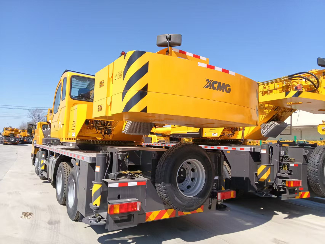 XCMG Official Second Hand 50 Ton Mobile Crane QY50K5D _5 Hydraulic Truck Mounted Crane Price For Sale - Derek bergerak: gambar 4 XCMG Official Second Hand 50 Ton Mobile Crane QY50K5D _5 Hydraulic Truck Mounted Crane Price For Sale - Derek bergerak: gambar 4