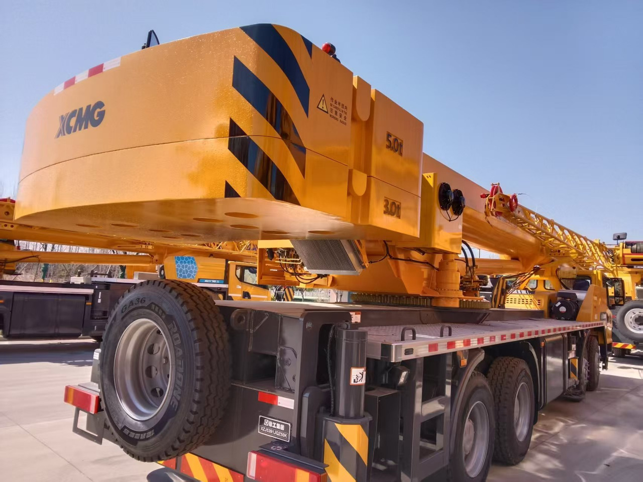 XCMG Official Second Hand 50 Ton Mobile Crane QY50K5D _5 Hydraulic Truck Mounted Crane Price For Sale - Derek bergerak: gambar 5 XCMG Official Second Hand 50 Ton Mobile Crane QY50K5D _5 Hydraulic Truck Mounted Crane Price For Sale - Derek bergerak: gambar 5
