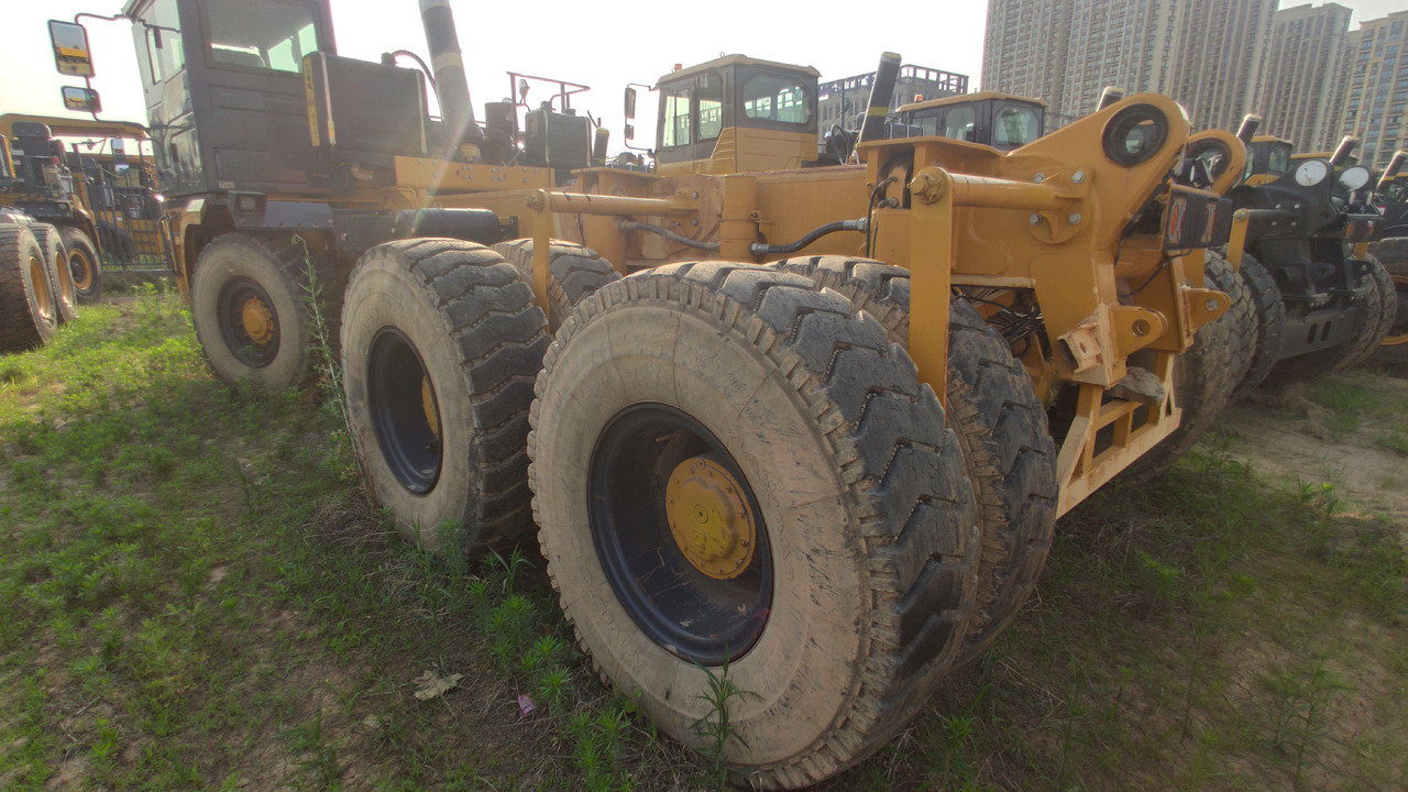 XCMG Official Second Hand 70 Ton 6x4 Dump Truck XDM80 China Tipper Trucks For Sale - Tempat sampah: gambar 3 XCMG Official Second Hand 70 Ton 6x4 Dump Truck XDM80 China Tipper Trucks For Sale - Tempat sampah: gambar 3