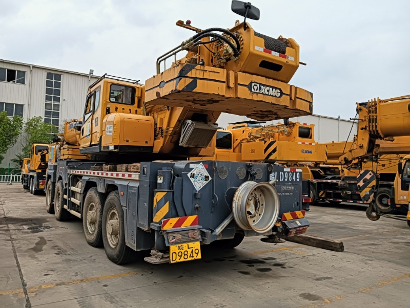 XCMG Official Second Hand Hydraulic Truck Crane XCT80L6 6-Section Arm Mobile Truck Crane For Sale - Derek bergerak: gambar 4 XCMG Official Second Hand Hydraulic Truck Crane XCT80L6 6-Section Arm Mobile Truck Crane For Sale - Derek bergerak: gambar 4