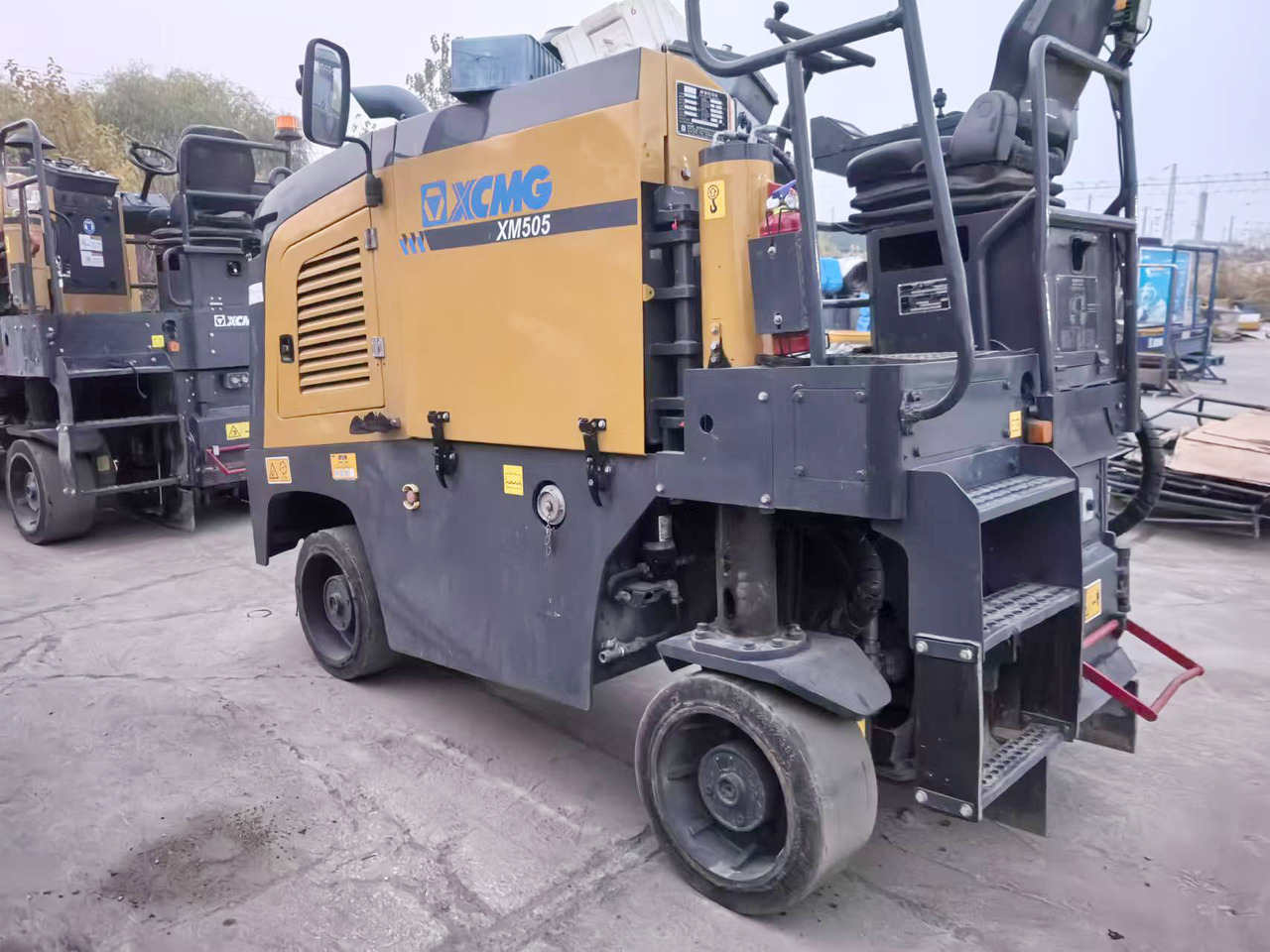 XCMG Official Second Hand Road Building Machine XM505 Small Asphalt Milling Machine For Sale - Mesin penggilingan jalan: gambar 3 XCMG Official Second Hand Road Building Machine XM505 Small Asphalt Milling Machine For Sale - Mesin penggilingan jalan: gambar 3