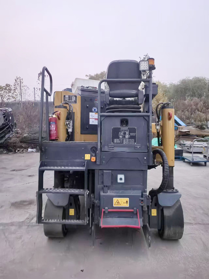 XCMG Official Second Hand Road Building Machine XM505 Small Asphalt Milling Machine For Sale - Mesin penggilingan jalan: gambar 2 XCMG Official Second Hand Road Building Machine XM505 Small Asphalt Milling Machine For Sale - Mesin penggilingan jalan: gambar 2