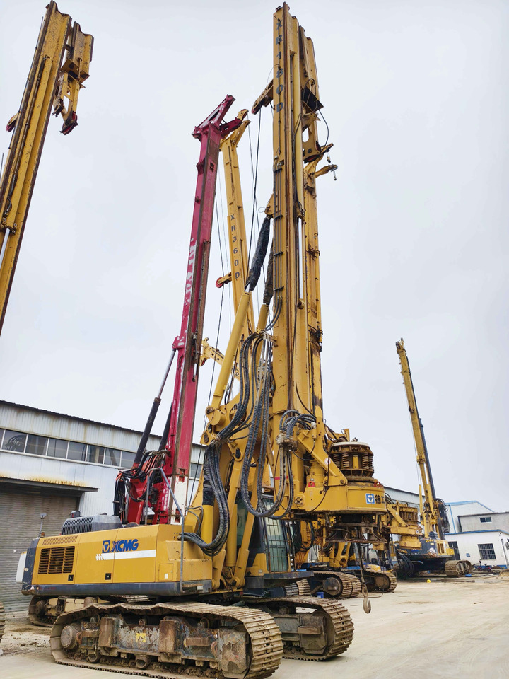 XCMG Official Second Hand Rotary Drill XR180D Used Borehole Drilling Rig Price - Anjungan pengeboran: gambar 4 XCMG Official Second Hand Rotary Drill XR180D Used Borehole Drilling Rig Price - Anjungan pengeboran: gambar 4