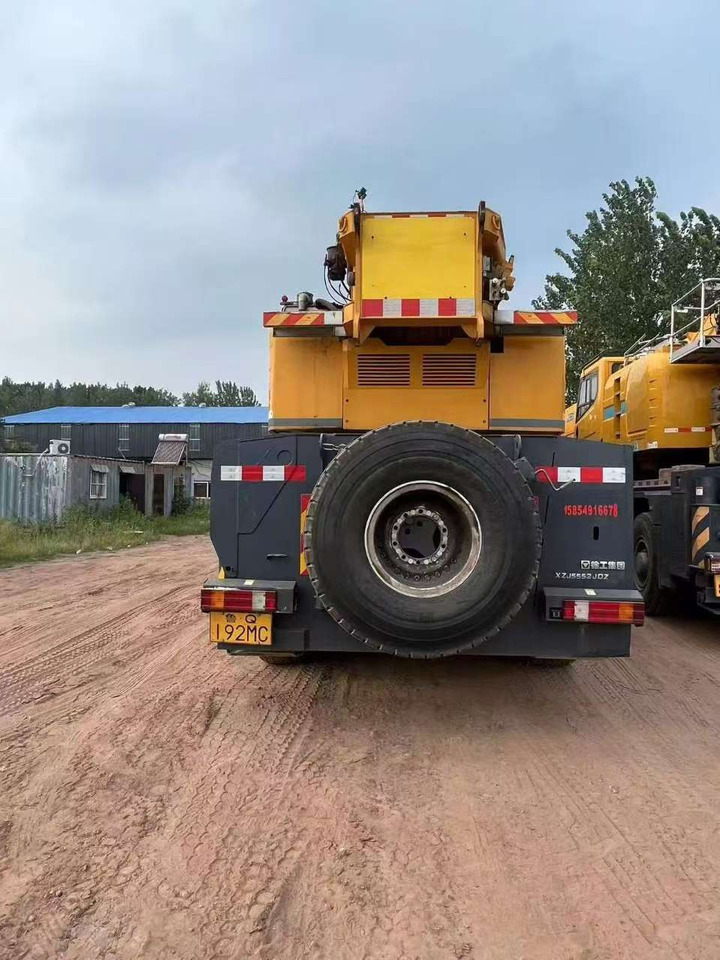 XCMG Official Used Boom Truck Crane XCA300 300t Diesel All Terrain Crane Best Sale - Derek semua medan: gambar 4 XCMG Official Used Boom Truck Crane XCA300 300t Diesel All Terrain Crane Best Sale - Derek semua medan: gambar 4