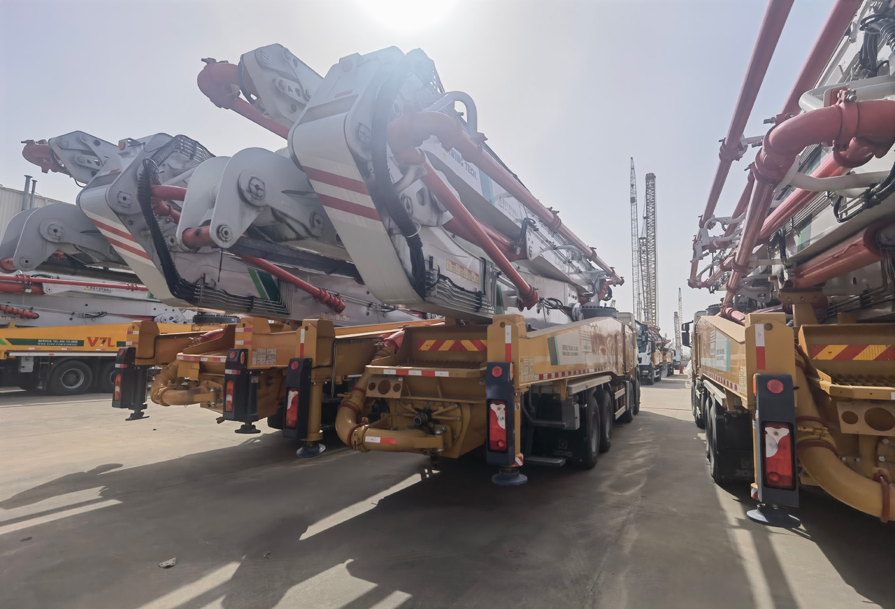 XCMG Official Used Diesel Concrete Pump 62m HB62V Truck-mounted Concrete Pump Hot Sale - Truk pompa beton: gambar 4 XCMG Official Used Diesel Concrete Pump 62m HB62V Truck-mounted Concrete Pump Hot Sale - Truk pompa beton: gambar 4