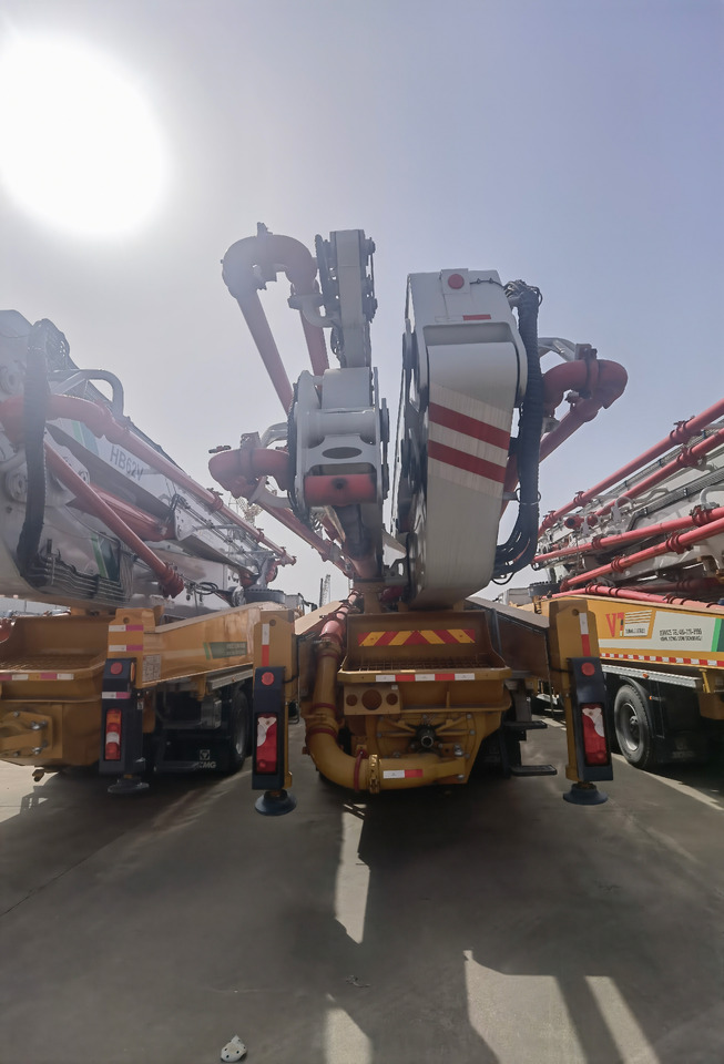 XCMG Official Used Diesel Concrete Pump 62m HB62V Truck-mounted Concrete Pump Hot Sale - Truk pompa beton: gambar 5 XCMG Official Used Diesel Concrete Pump 62m HB62V Truck-mounted Concrete Pump Hot Sale - Truk pompa beton: gambar 5