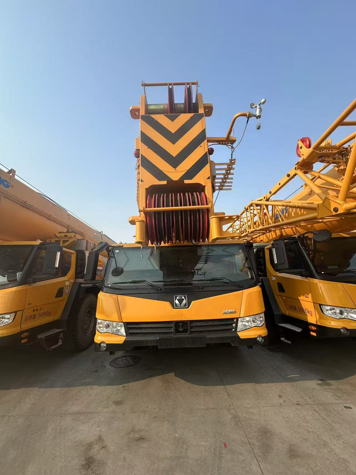 XCMG Official Used Mobile Hydraulic Truck Cranes XCA180L8C All Terrain Cranes Price - Derek semua medan: gambar 2 XCMG Official Used Mobile Hydraulic Truck Cranes XCA180L8C All Terrain Cranes Price - Derek semua medan: gambar 2