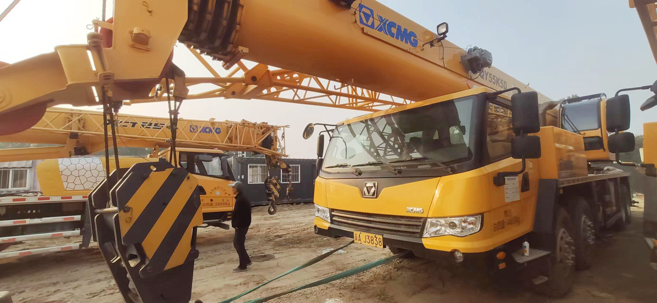 XCMG Official Used Pickup Truck Crane QY55K5D Telescopic Truck Crane Hot Sale - Derek bergerak: gambar 2 XCMG Official Used Pickup Truck Crane QY55K5D Telescopic Truck Crane Hot Sale - Derek bergerak: gambar 2