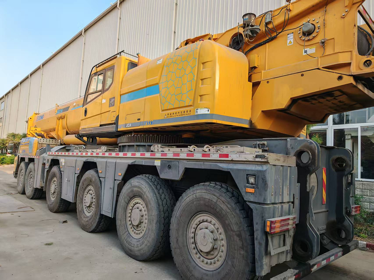 XCMG Official XCA460 Second Hand All Terrain Crane 460t Mobile Lifting Crane - Derek semua medan: gambar 2 XCMG Official XCA460 Second Hand All Terrain Crane 460t Mobile Lifting Crane - Derek semua medan: gambar 2