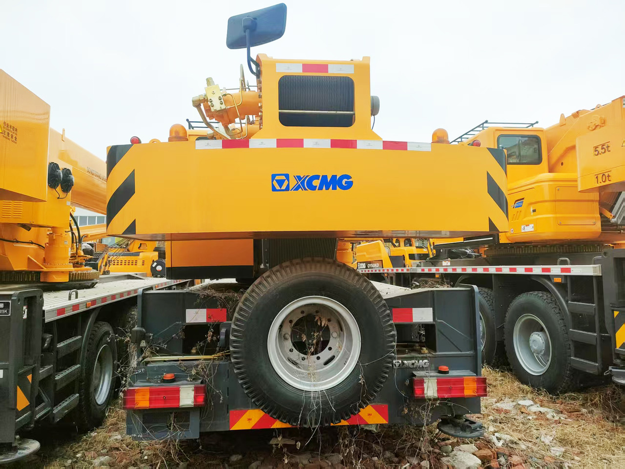XCMG Official XCT30_M Used Hydraulic Arm Crane For Trucks With High Quality - Derek bergerak: gambar 5 XCMG Official XCT30_M Used Hydraulic Arm Crane For Trucks With High Quality - Derek bergerak: gambar 5