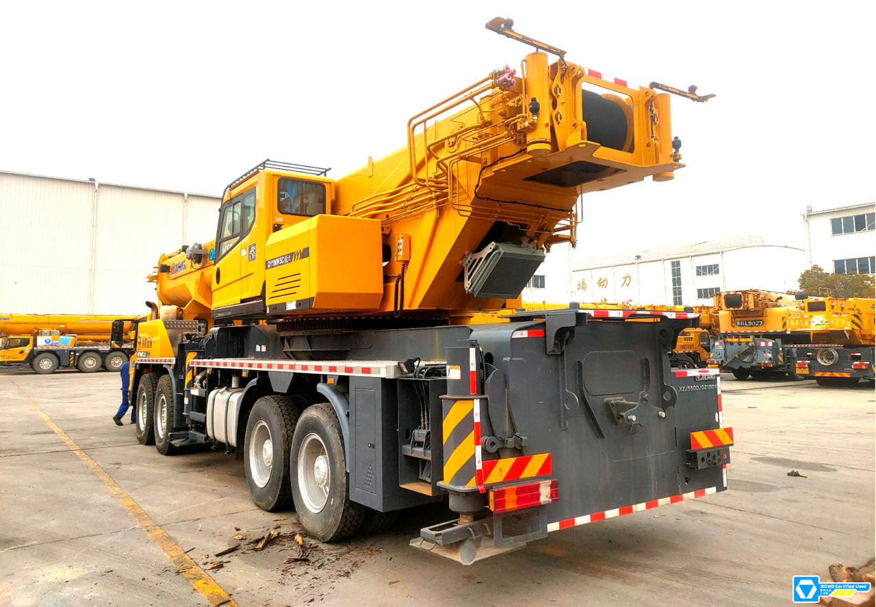 XCMG QY180K5C mobile diesel lift crane price - Derek bergerak: gambar 4 XCMG QY180K5C mobile diesel lift crane price - Derek bergerak: gambar 4