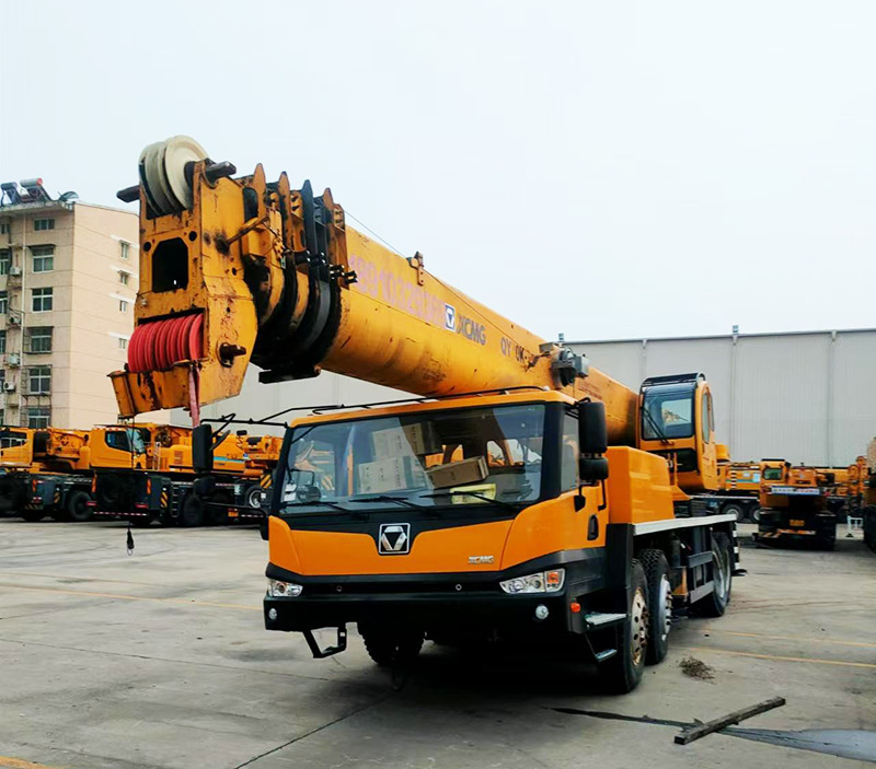 XCMG QY70K-I 70ton lifting machine hoist truck crane price - Derek bergerak: gambar 5 XCMG QY70K-I 70ton lifting machine hoist truck crane price - Derek bergerak: gambar 5