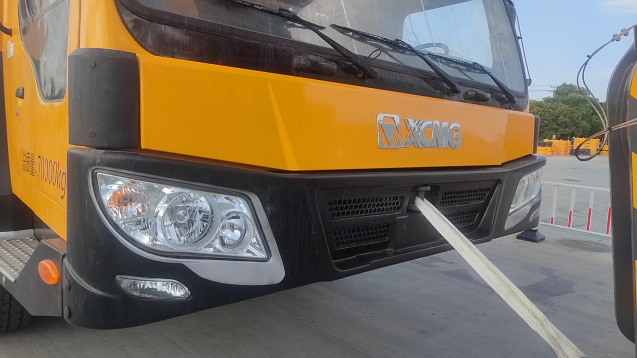 XCMG Truck crane Second Hand mobile hydraulic crane QAY160 Used - Derek bergerak: gambar 4 XCMG Truck crane Second Hand mobile hydraulic crane QAY160 Used - Derek bergerak: gambar 4