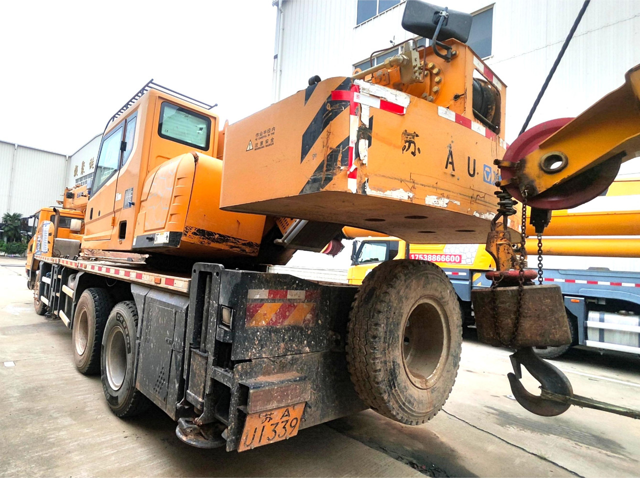 XCMG XCT20L5 20ton used 5-section mobile hydraulic truck crane price - Derek bergerak: gambar 4 XCMG XCT20L5 20ton used 5-section mobile hydraulic truck crane price - Derek bergerak: gambar 4