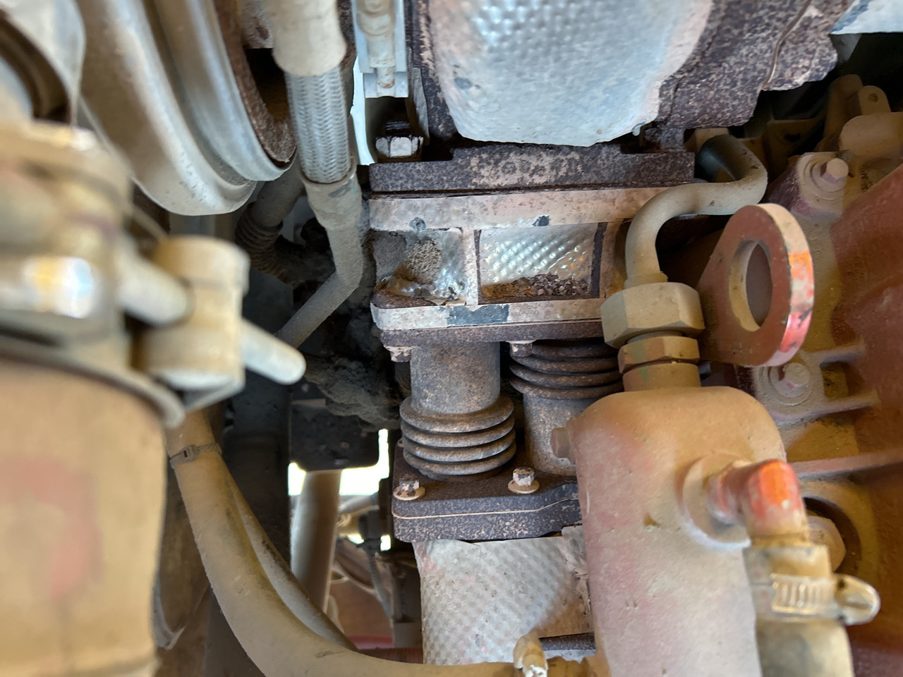 XCMG XDR80T 80ton used diesel mining truck price - Mesin pertambangan: gambar 5 XCMG XDR80T 80ton used diesel mining truck price - Mesin pertambangan: gambar 5