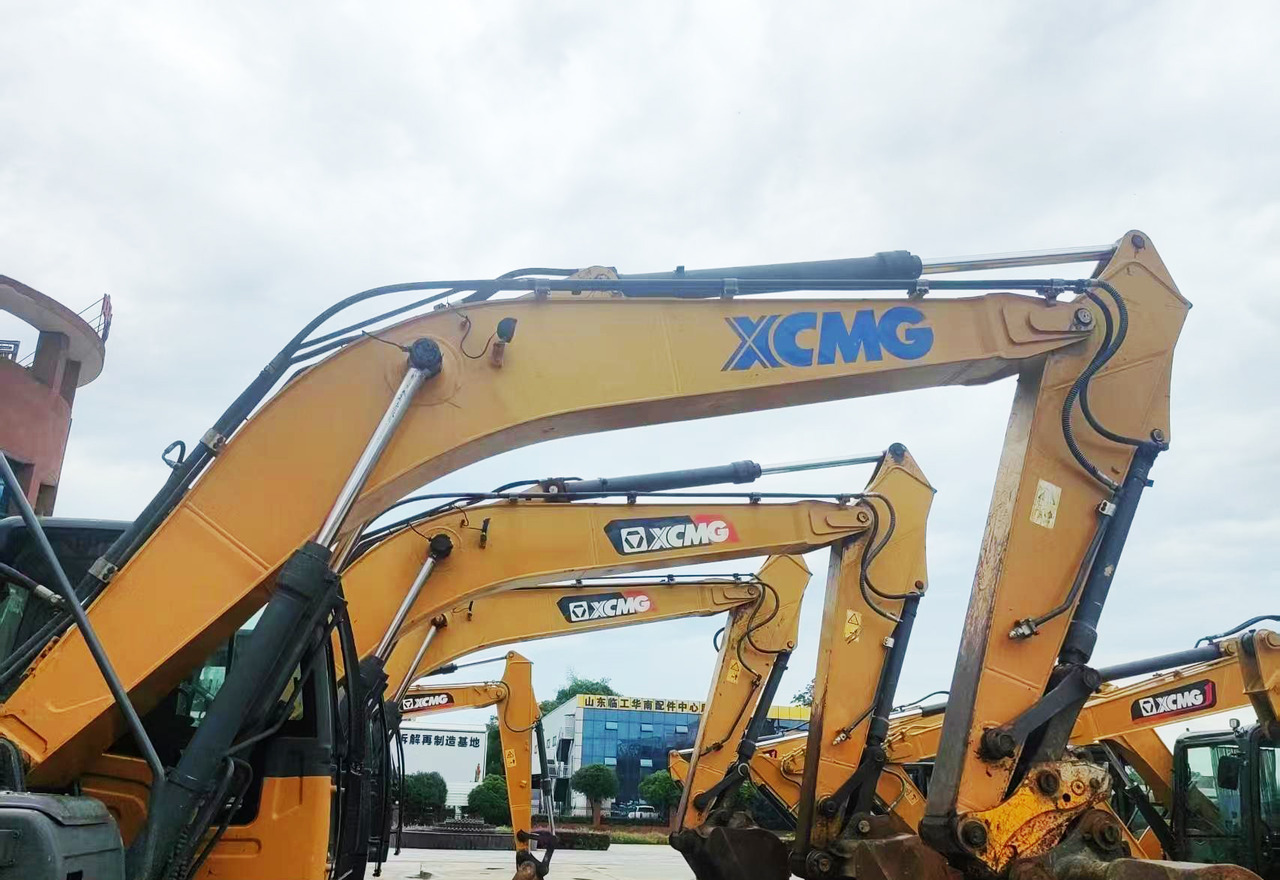 XCMG XE215DA 20ton medium used crawler excavator hydraulic price - Ekskavator perayap: gambar 3 XCMG XE215DA 20ton medium used crawler excavator hydraulic price - Ekskavator perayap: gambar 3