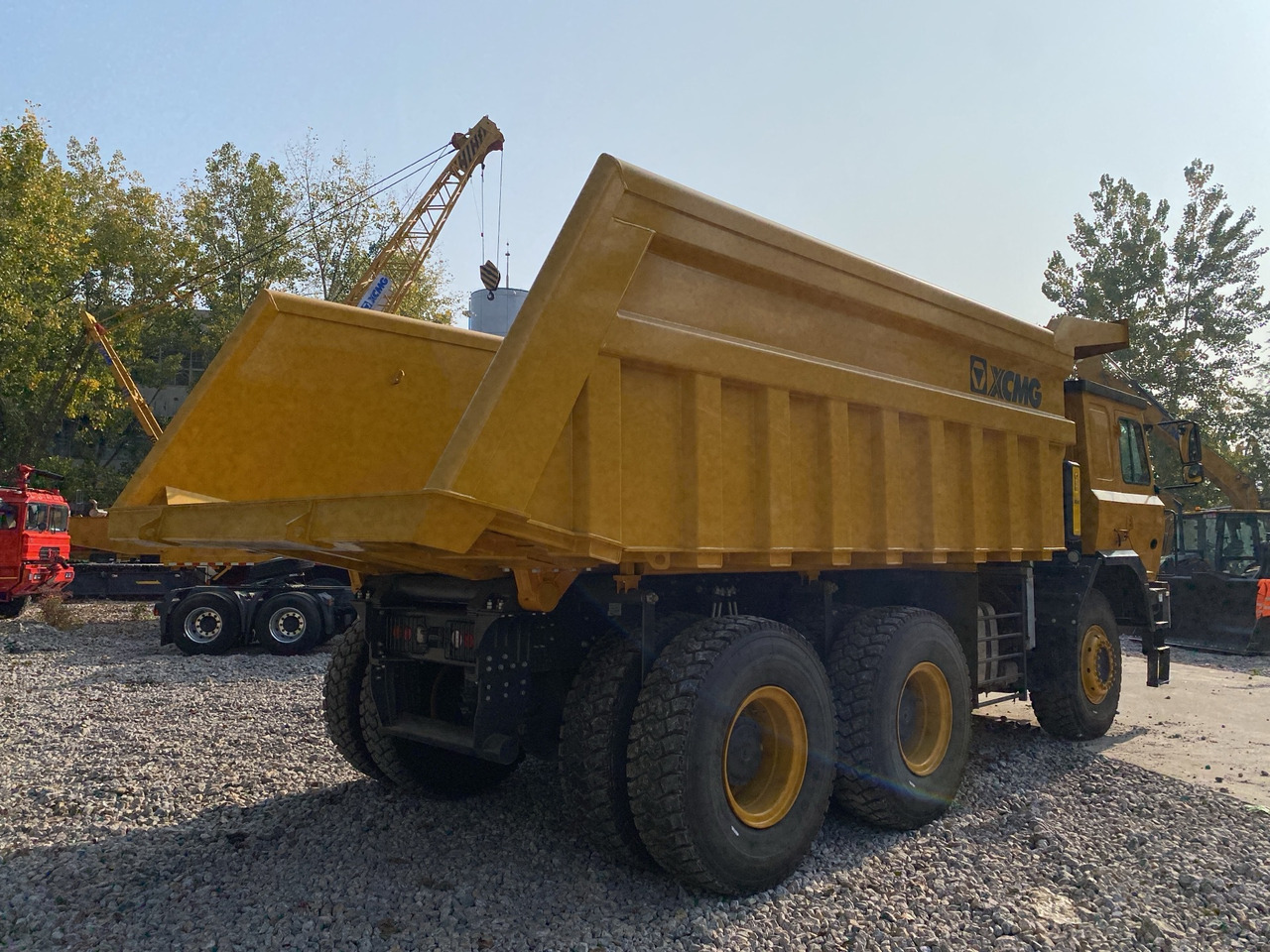 XCMG XKT105A used Wide-Body dump truck for mining - Mesin pertambangan: gambar 4 XCMG XKT105A used Wide-Body dump truck for mining - Mesin pertambangan: gambar 4