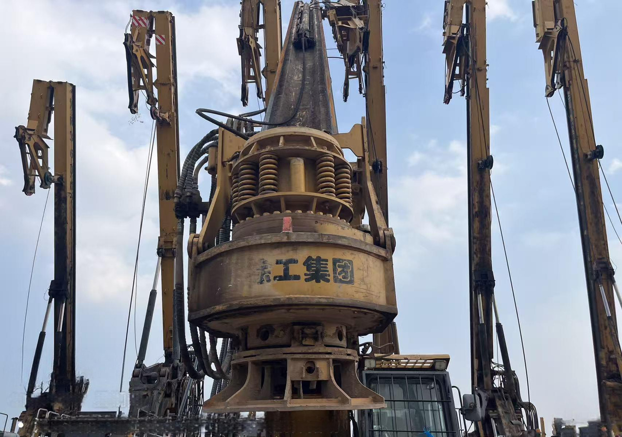 XCMG XR180D used rotary drilling rig machine for sale - Anjungan pengeboran: gambar 4 XCMG XR180D used rotary drilling rig machine for sale - Anjungan pengeboran: gambar 4