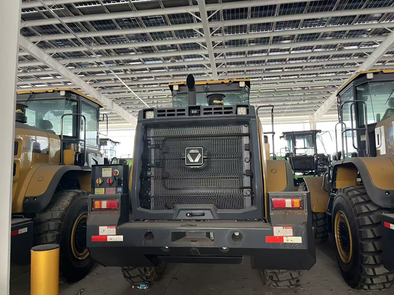 Wheel loader XCMG official XC948 4.5ton wheel loader hydraulic with diesel engine in stock: gambar 6