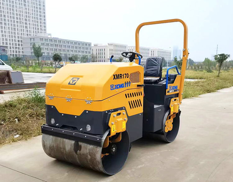 XCMG official brand new 1.7 ton small road roller XMR170 - Roller mini: gambar 4 XCMG official brand new 1.7 ton small road roller XMR170 - Roller mini: gambar 4