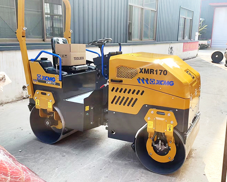 XCMG official brand new 1.7 ton small road roller XMR170 - Roller mini: gambar 3 XCMG official brand new 1.7 ton small road roller XMR170 - Roller mini: gambar 3