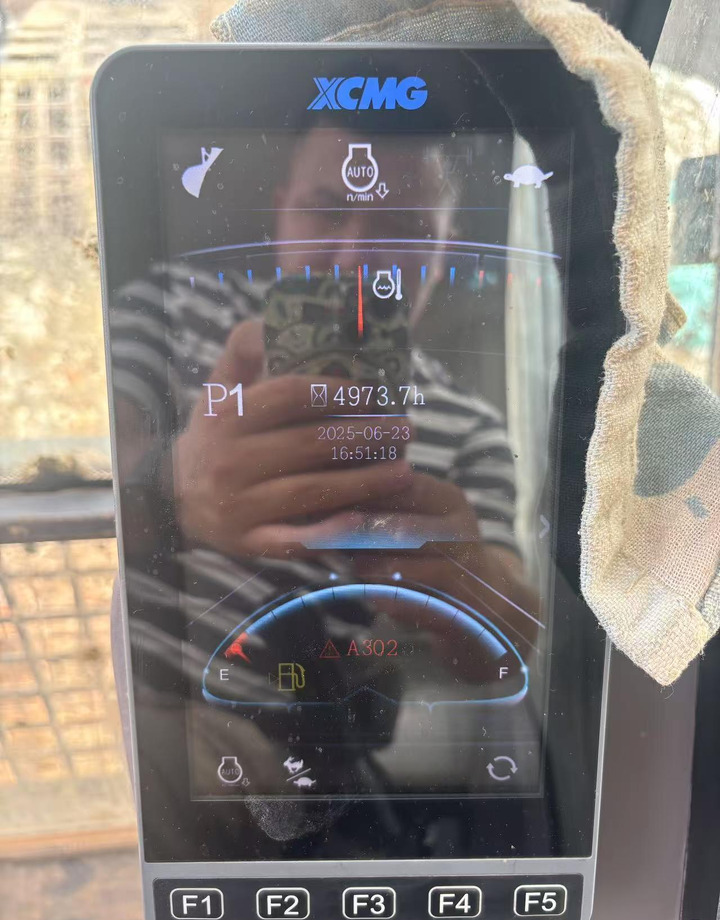 XCMG official large hydraulic excavator 50ton used price - Ekskavator perayap: gambar 3 XCMG official large hydraulic excavator 50ton used price - Ekskavator perayap: gambar 3