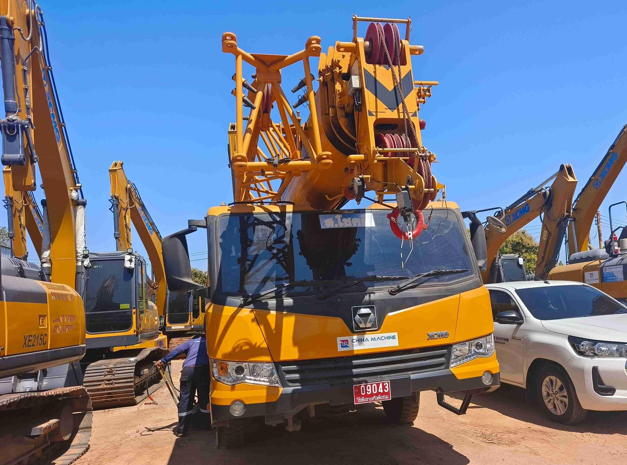 XCMG official second hand 4-Section Telescopic crane truck XCT16_Y - Derek bergerak: gambar 5 XCMG official second hand 4-Section Telescopic crane truck XCT16_Y - Derek bergerak: gambar 5