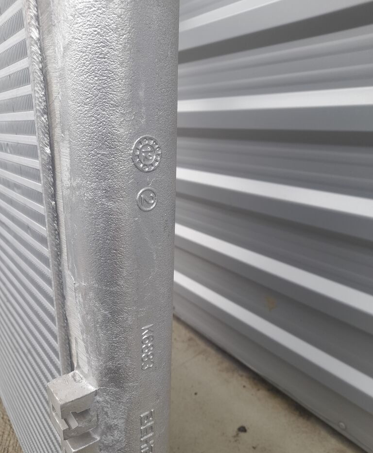 DAF 1691394 DAF XF 105 truck - Intercooler untuk Truk: gambar 4 DAF 1691394 DAF XF 105 truck - Intercooler untuk Truk: gambar 4