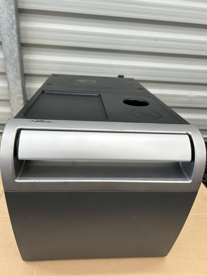 DAF REFRIGERATOR FOR DAF XF 106 - Bagian universal: gambar 1 DAF REFRIGERATOR FOR DAF XF 106 - Bagian universal: gambar 1
