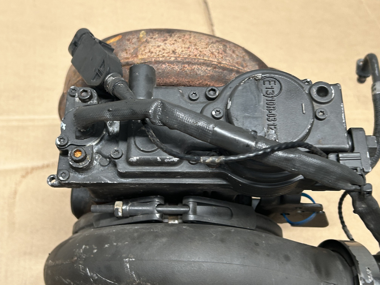 Turbo DAF TURBOCHARGER WITH VTG DAF XF 106 480: gambar 8 Turbo DAF TURBOCHARGER WITH VTG DAF XF 106 480: gambar 8