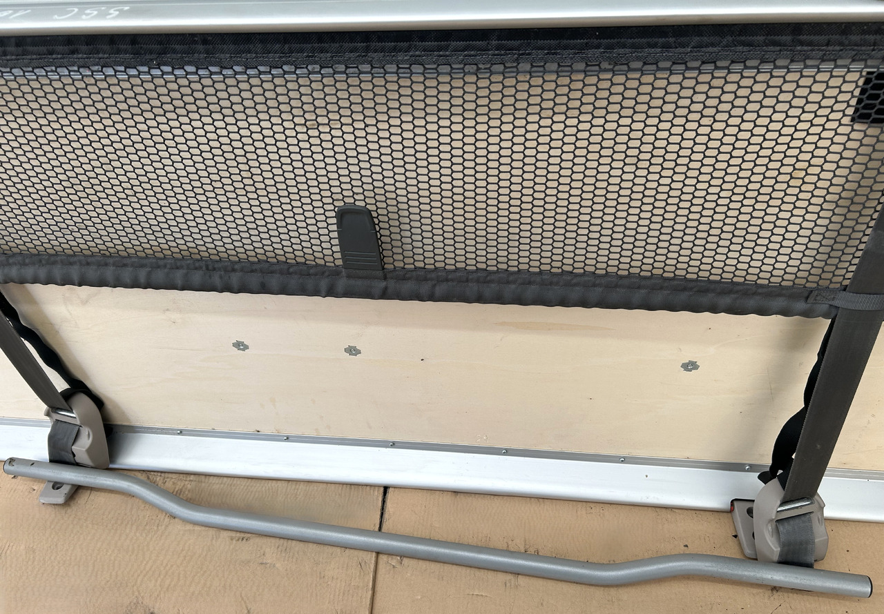 DAF UPPER BED BED DAF XF 106 LIFT SUPER SPACE CAB - Bagian universal: gambar 4 DAF UPPER BED BED DAF XF 106 LIFT SUPER SPACE CAB - Bagian universal: gambar 4