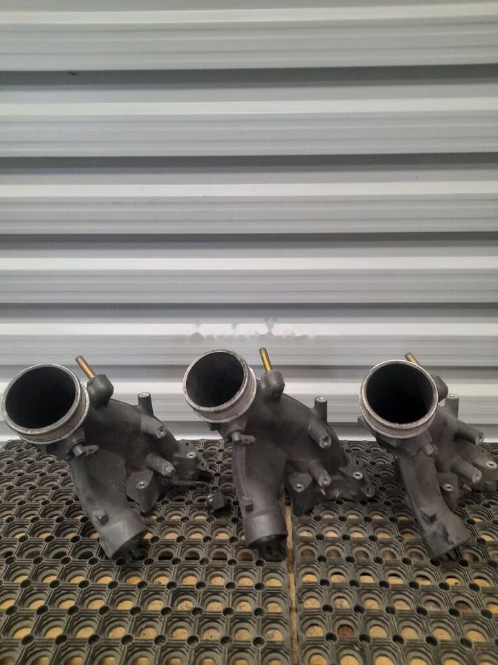 DAF XF 106 1946351 truck - Manifold masuk untuk Truk: gambar 4 DAF XF 106 1946351 truck - Manifold masuk untuk Truk: gambar 4