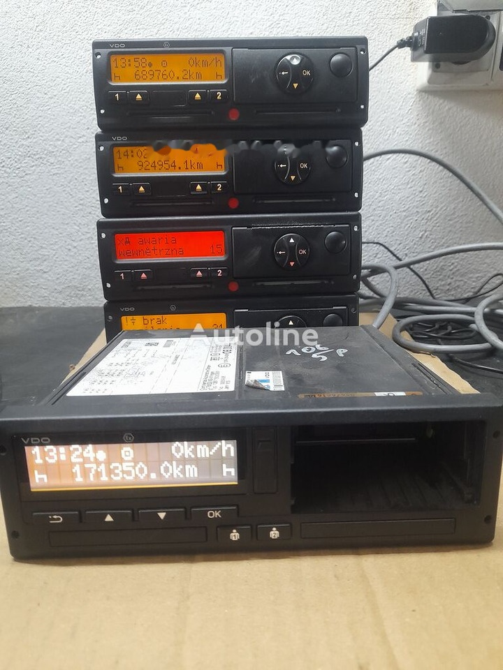 DAF XF 106 2136958 DAF XF 106 truck - Tachographs untuk Truk: gambar 1 DAF XF 106 2136958 DAF XF 106 truck - Tachographs untuk Truk: gambar 1