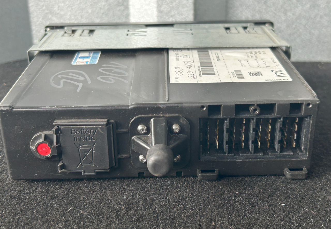 DAF XF 106 480 2027602 2321027 - Tachographs: gambar 4 DAF XF 106 480 2027602 2321027 - Tachographs: gambar 4
