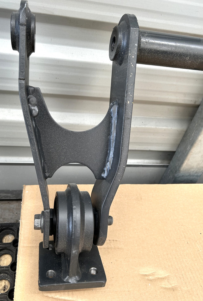 IVECO S-WAY CABIN TIP ROD - Suspensi kabin: gambar 2 IVECO S-WAY CABIN TIP ROD - Suspensi kabin: gambar 2