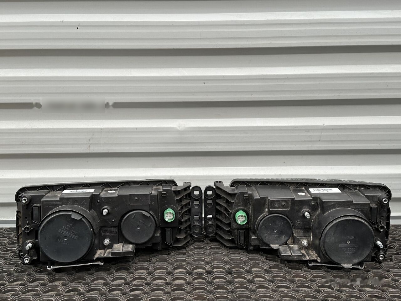 IVECO STRALIS / EUROCARGO 5801745452 / 5801745449 IVECO 5801745452 / 5801745449 truck - Lampu depan untuk Truk: gambar 2 IVECO STRALIS / EUROCARGO 5801745452 / 5801745449 IVECO 5801745452 / 5801745449 truck - Lampu depan untuk Truk: gambar 2