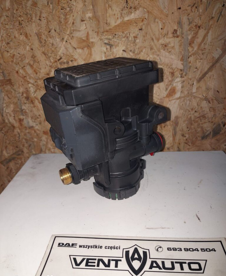 Knorr-Bremse A0004295724 Mercedes-Benz ACTROS MP4 truck - Katup rem untuk Truk: gambar 2 Knorr-Bremse A0004295724 Mercedes-Benz ACTROS MP4 truck - Katup rem untuk Truk: gambar 2