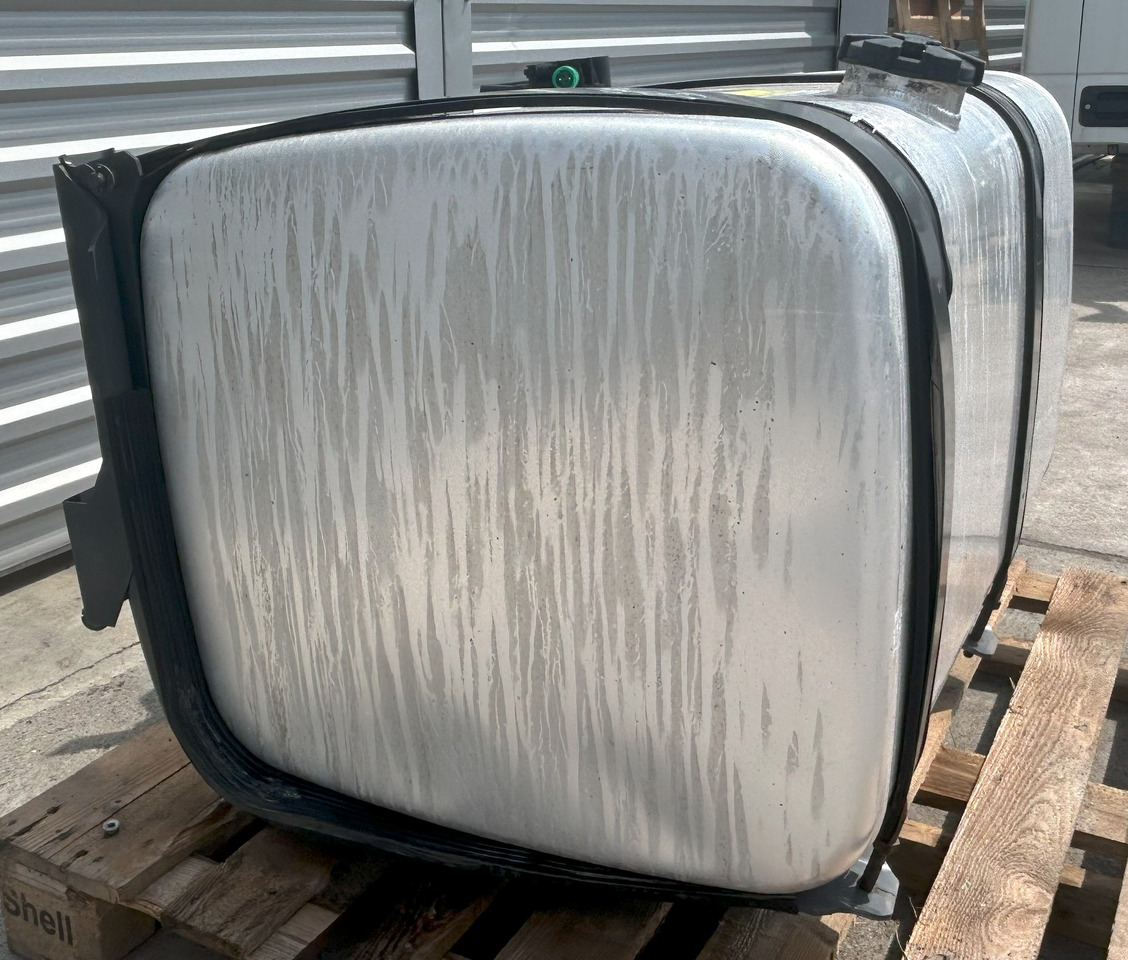 MAN 400L Man DAF XF 106 1070x670x620 - Tangki bahan bakar untuk Truk: gambar 4 MAN 400L Man DAF XF 106 1070x670x620 - Tangki bahan bakar untuk Truk: gambar 4