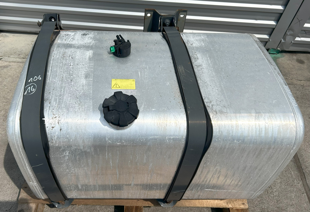 MAN 400L Man DAF XF 106 1070x670x620 - Tangki bahan bakar untuk Truk: gambar 2 MAN 400L Man DAF XF 106 1070x670x620 - Tangki bahan bakar untuk Truk: gambar 2