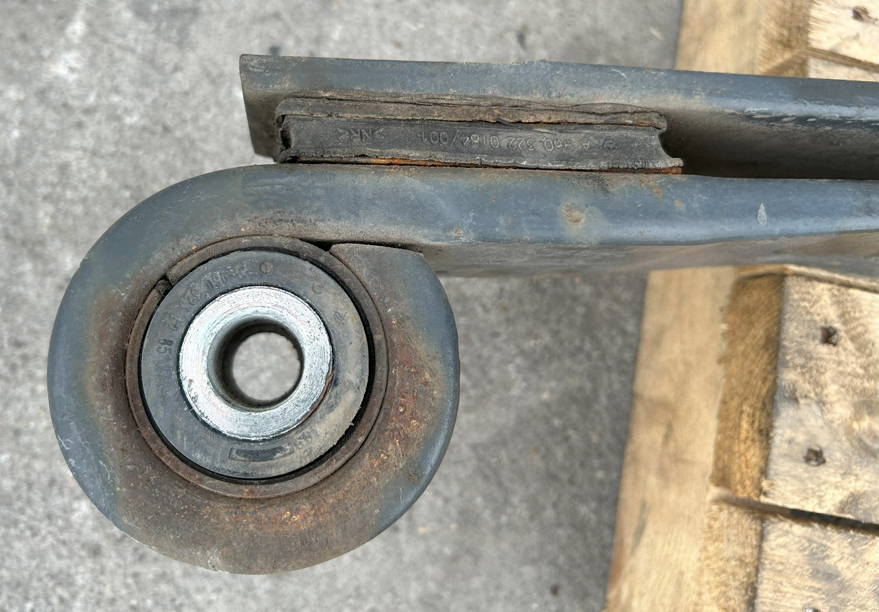 MERCEDES 2-LEAF SPRING MERCEDES ACTROS - Suspensi baja: gambar 2 MERCEDES 2-LEAF SPRING MERCEDES ACTROS - Suspensi baja: gambar 2