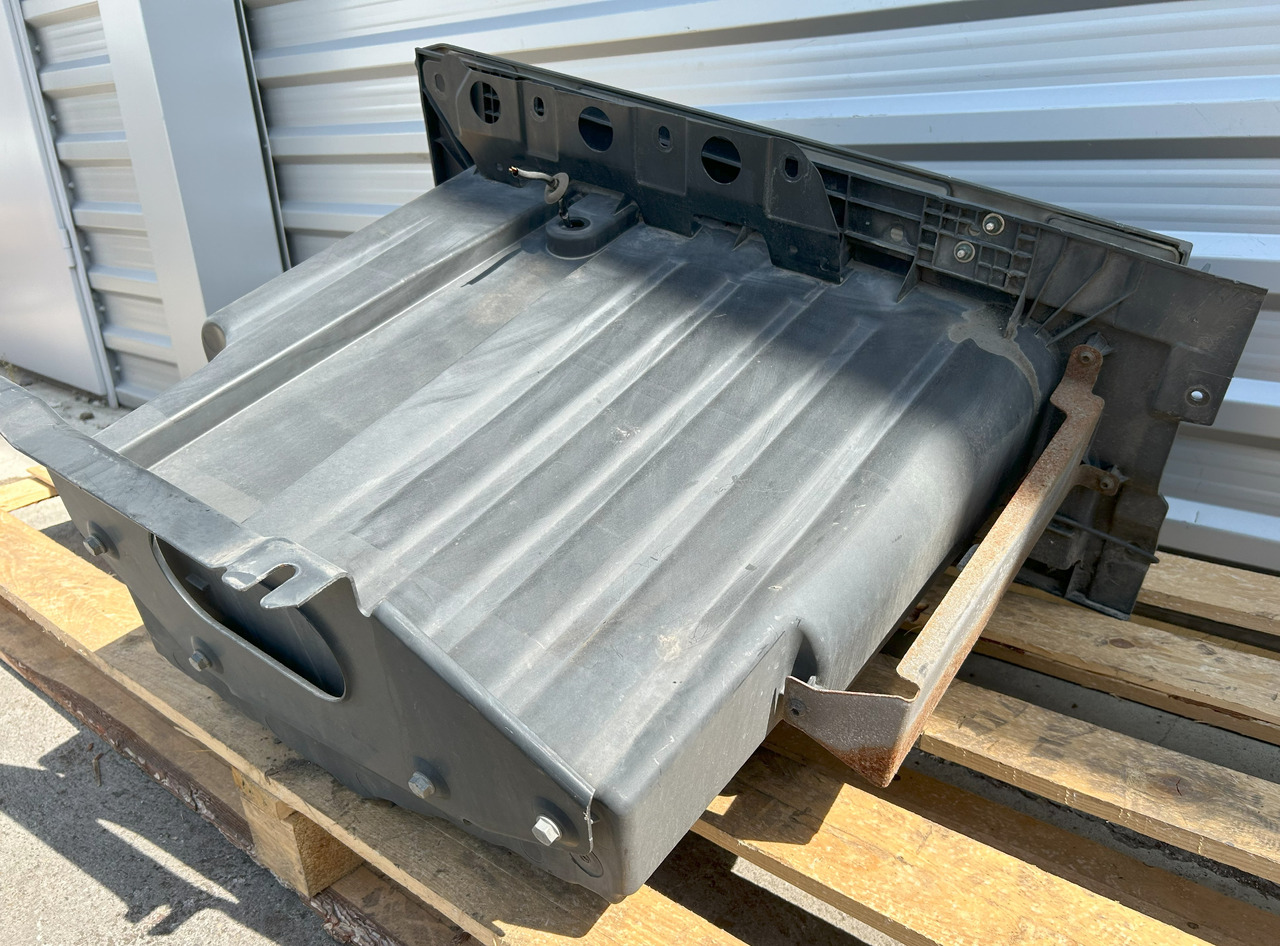 Bagian universal MERCEDES ACTROS MP4 STORAGE COMPARTMENT EXTENSION OF THE STEPS LEFT: gambar 6