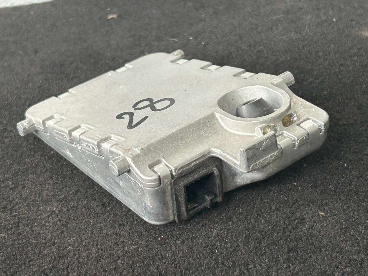 MERCEDES-BENZ ACTROS MP4 WINDSCREEN CAMERA LANE ASSISTANT - Sensor: gambar 4 MERCEDES-BENZ ACTROS MP4 WINDSCREEN CAMERA LANE ASSISTANT - Sensor: gambar 4