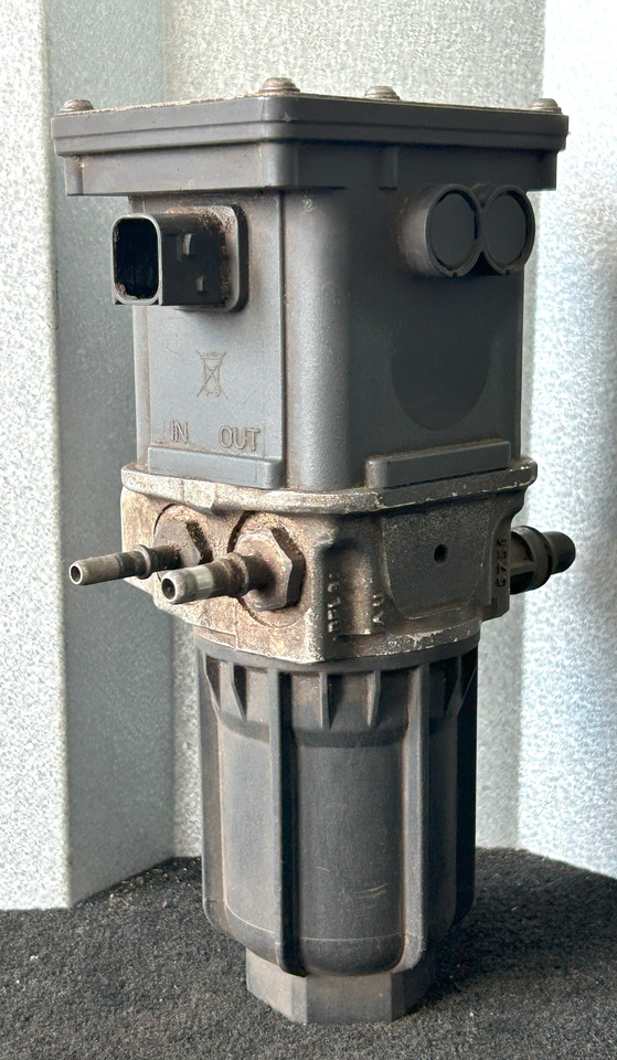 MERCEDES-BENZ AROCS MP4 ADBLUE PUMP - Sistem pembuangan untuk Truk: gambar 3 MERCEDES-BENZ AROCS MP4 ADBLUE PUMP - Sistem pembuangan untuk Truk: gambar 3